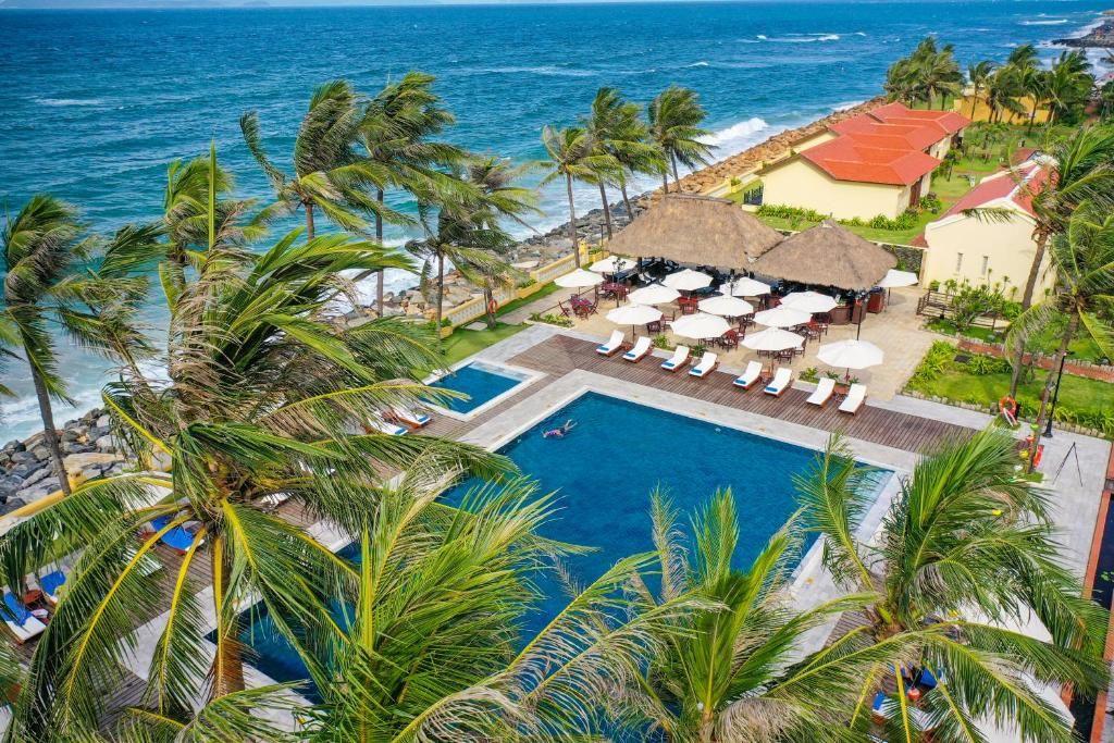 Victoria Hoi An Beach Resort & Spa фото 22