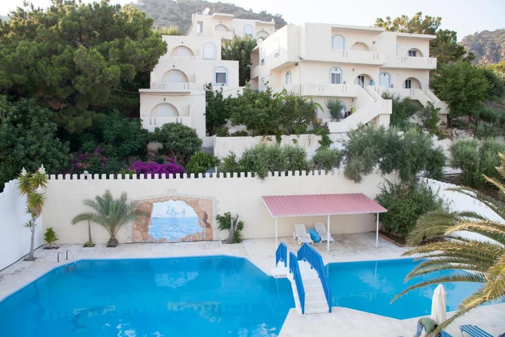 Achlia Apartments and Villas фото 13