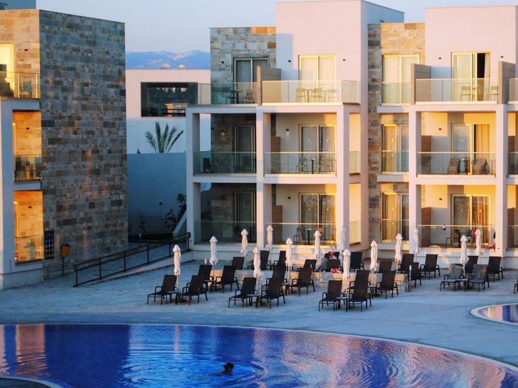 Amphora Hotel & Suites фото 5