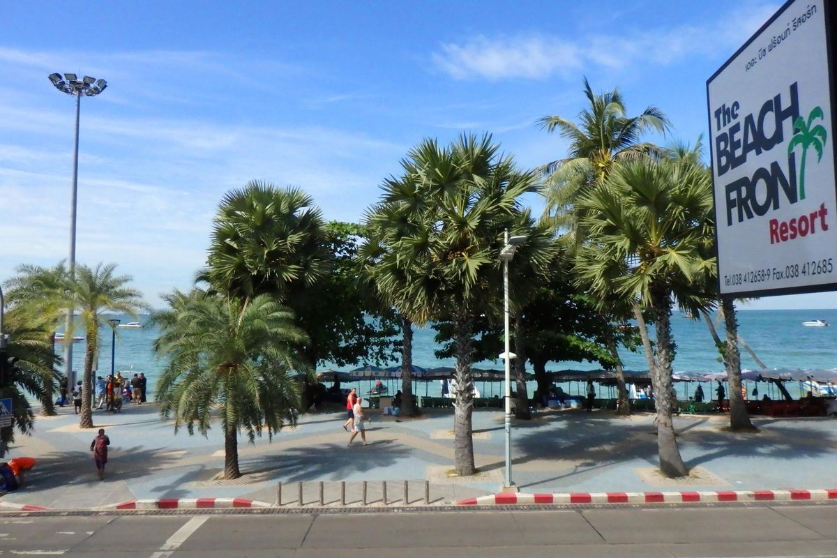 The Beach Front Resort фото 4