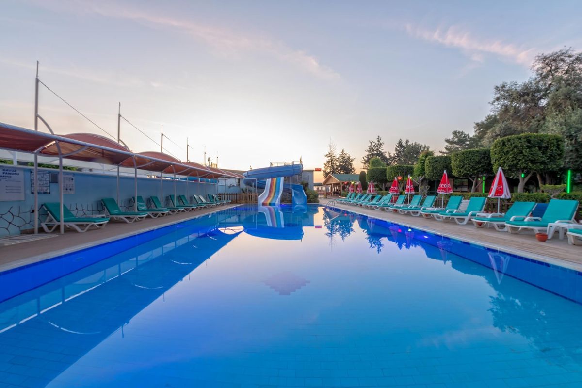 Lims Bona Dea Beach Hotel фото 11