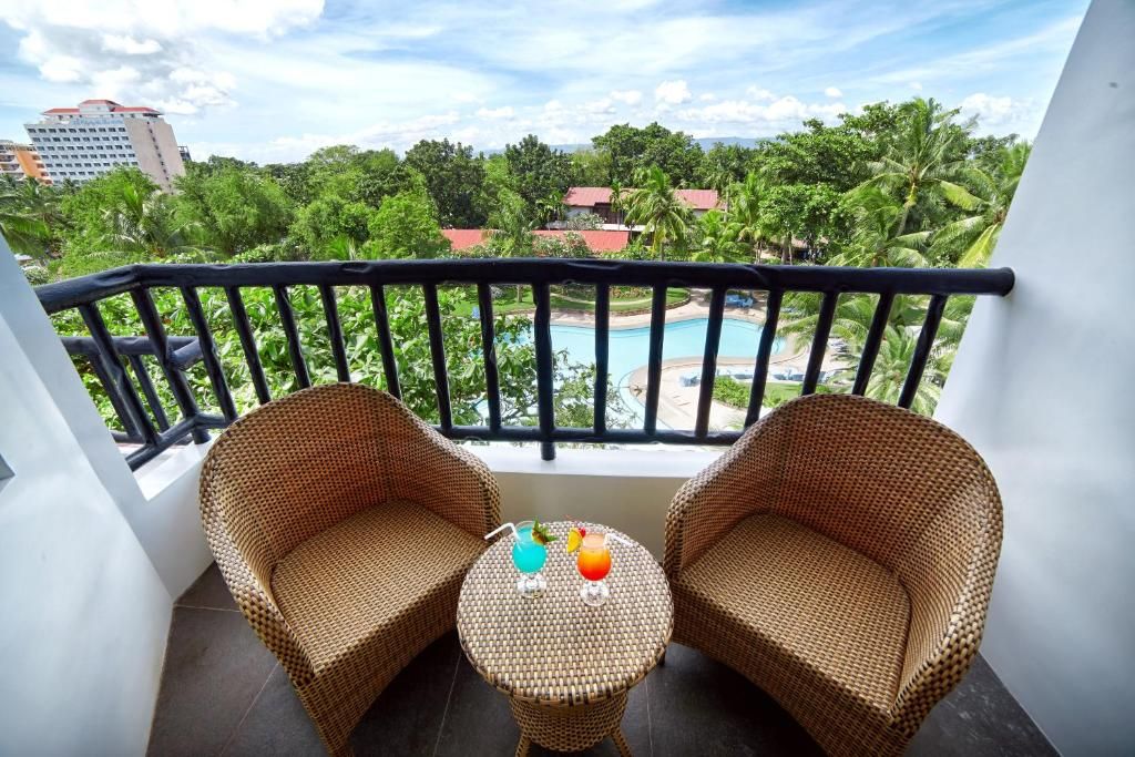 Cebu White Sands Resort and Spa фото 46