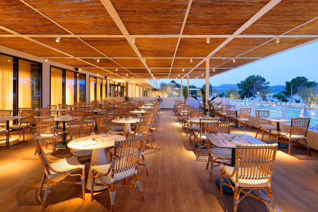 Fiesta Hotel Cala Gracio- All Inclusive фото 24