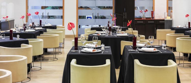 Фото отеля H10 Marina Barcelona