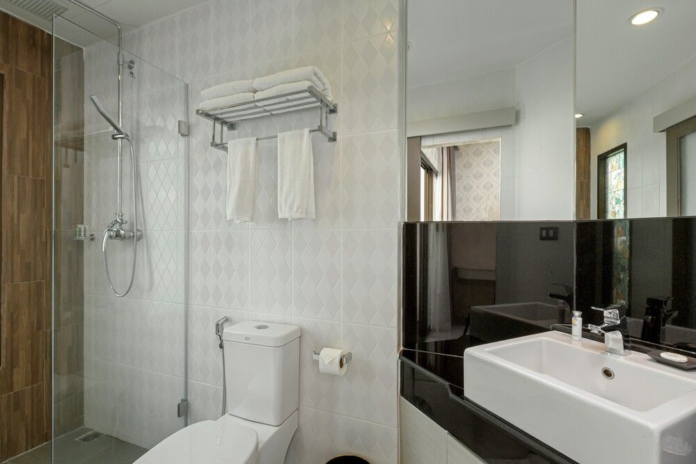 Quality Resort and Spa Patong Beach фото 32