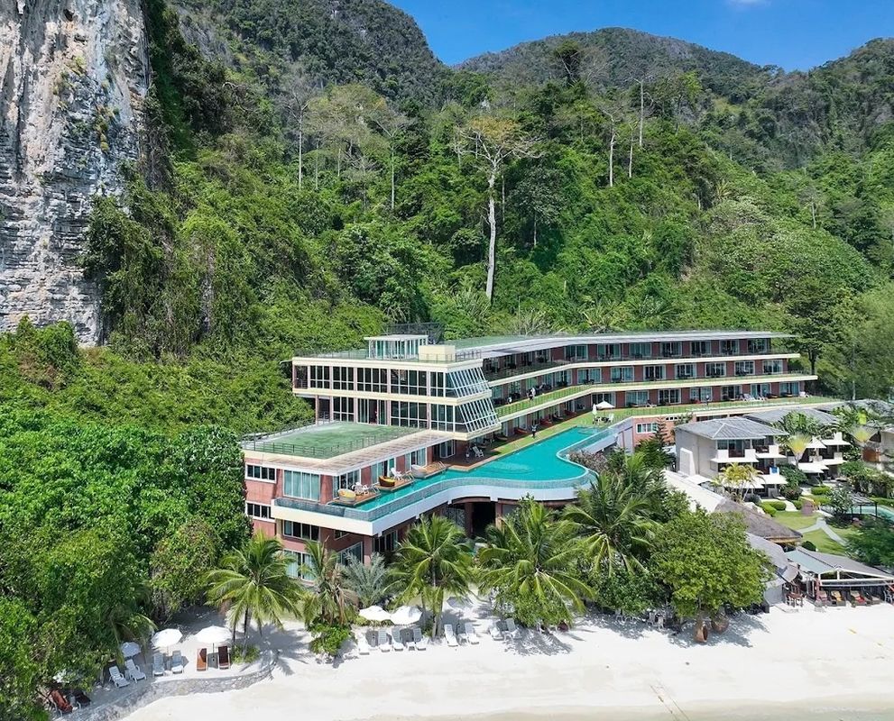 Phi Phi Cliff Beach Resort фото 0