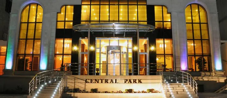 Фото отеля Central Park Hotel