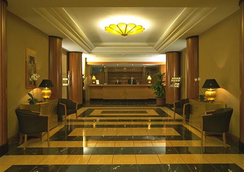 Ramada Naples City Centre фото 10