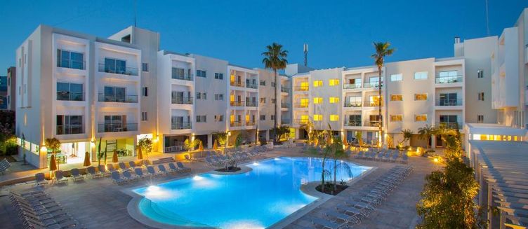 Фото отеля Mayfair Gardens