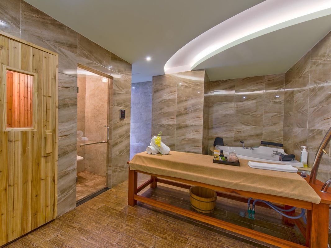 Muong Thanh Grand Da Nang Hotel фото 32
