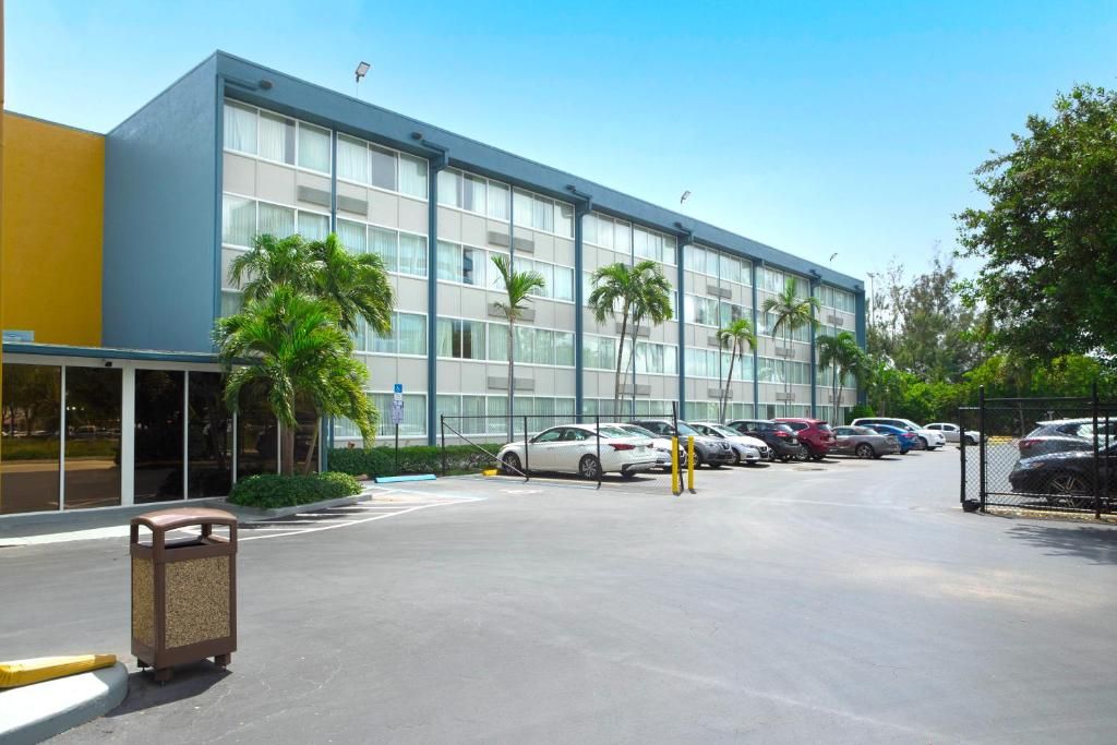 Days Inn Miami International Airport фото 12