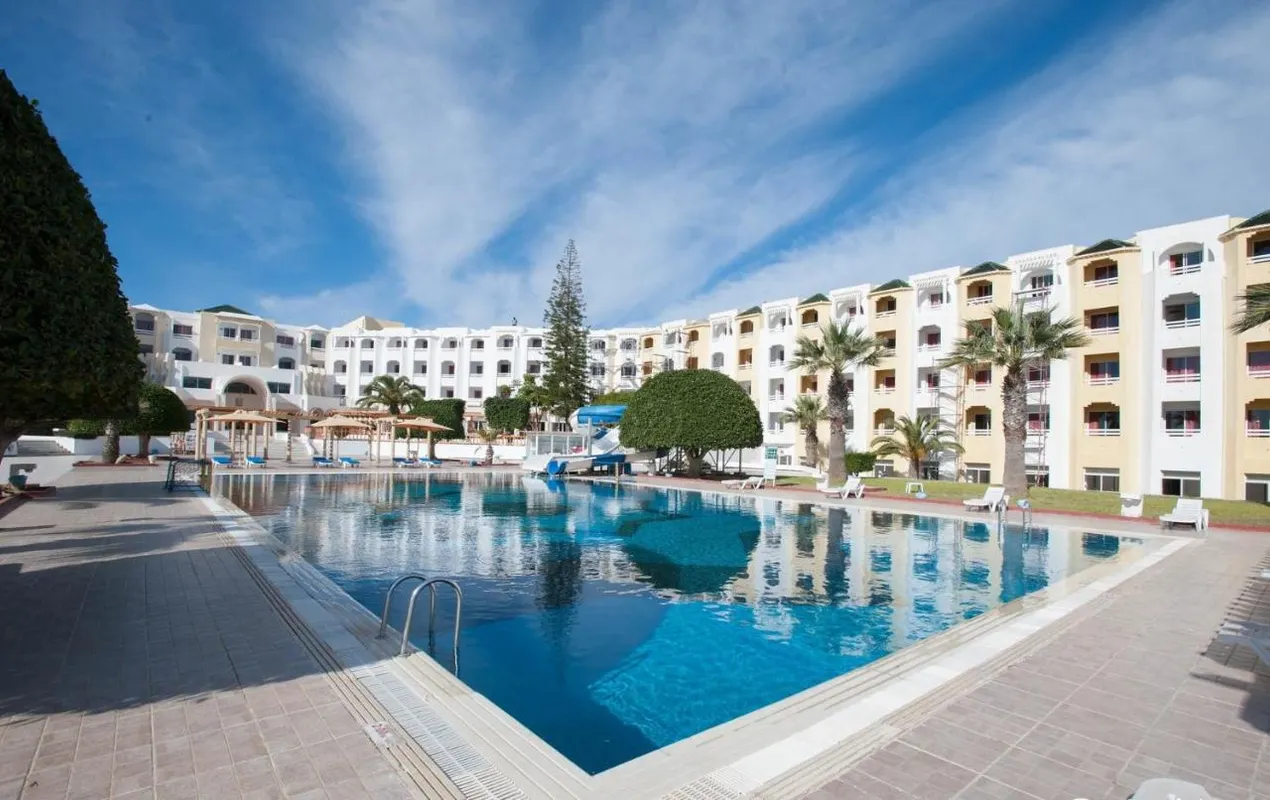 Thapsus Beach Resort фото 0
