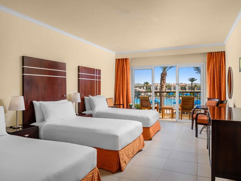 DoubleTree by Hilton Sharks Bay Resort фото 161
