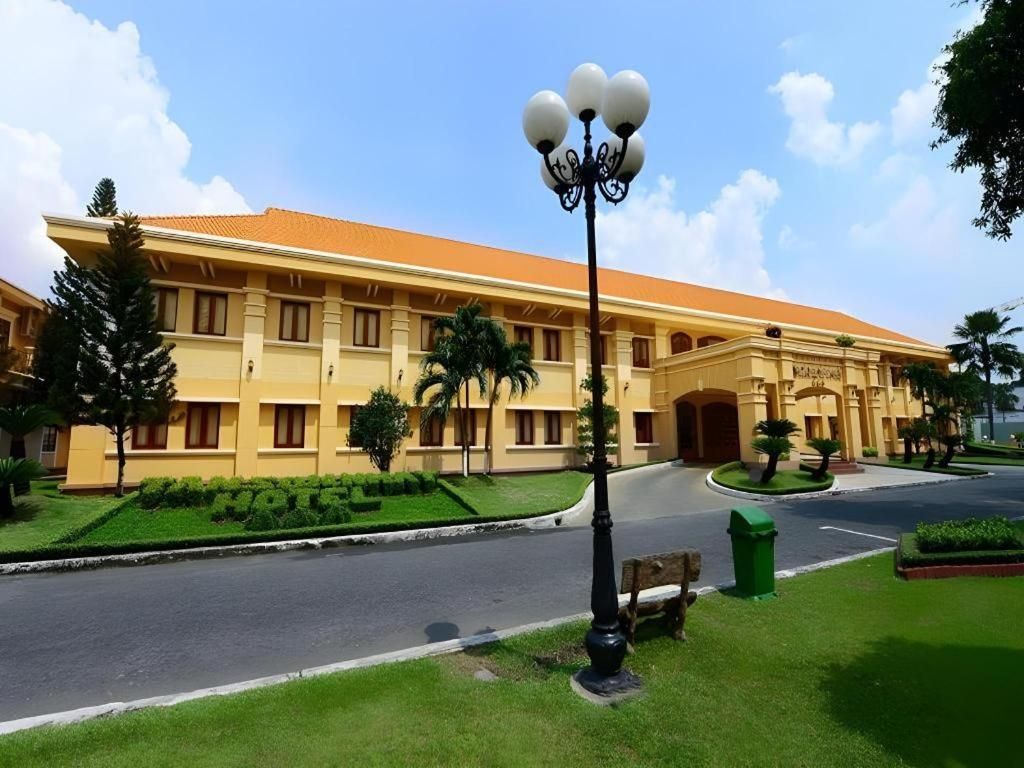 Tan Son Nhat Hotel фото 22