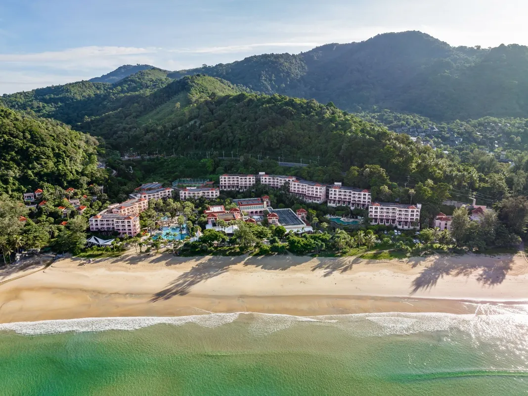 Centara Grand Beach Resort Phuket фото 2