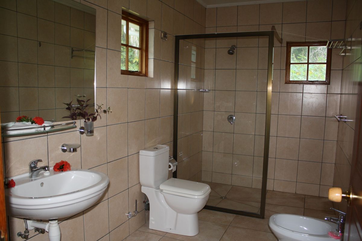 Le Surmer Self Catering Chalets фото 11