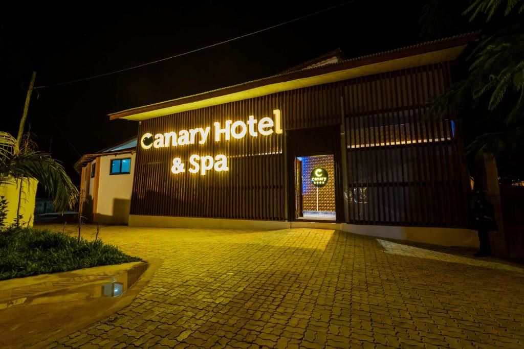 Canary Hotel & Spa фото 40