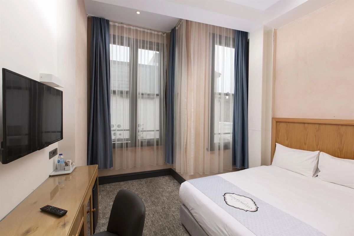 Premist Hotels Taksim фото 4