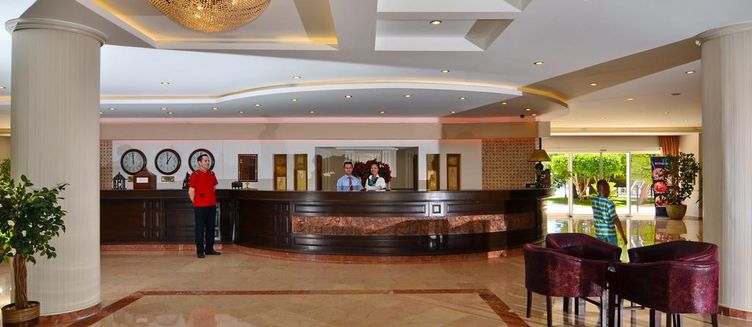 Фото отеля Royal Garden Suit Hotel