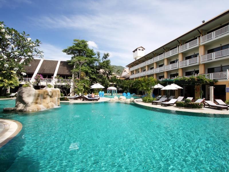 Thara Patong Beach Resort & Spa фото 36