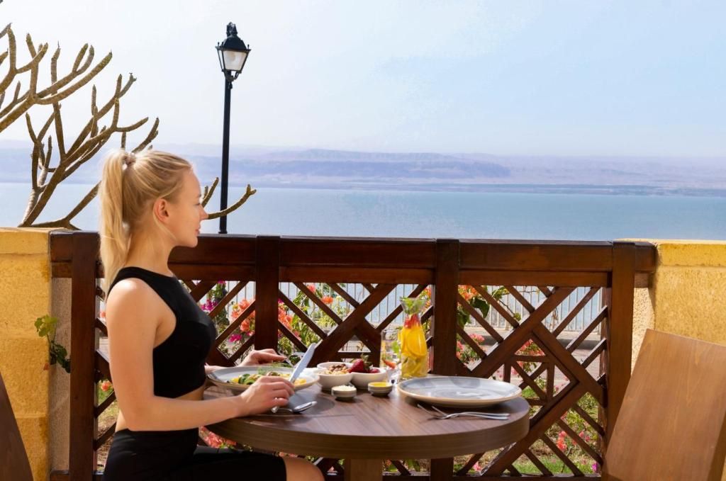 Crowne Plaza Jordan Dead Sea Resort & Spa фото 25