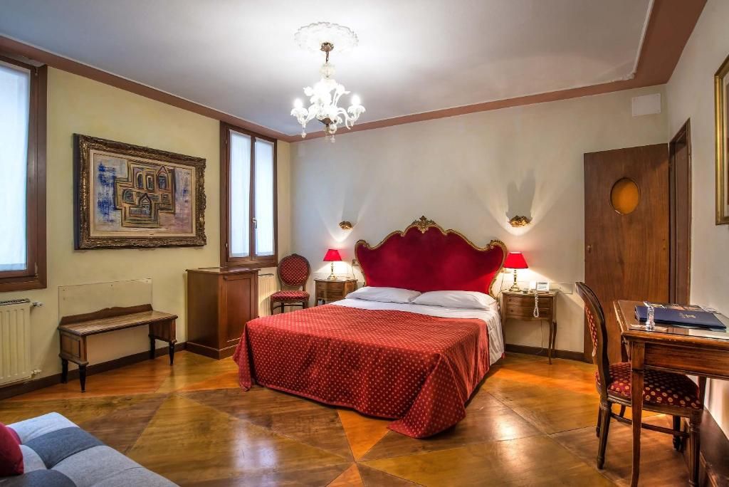 Hotel La Fenice et Des Artistes фото 17