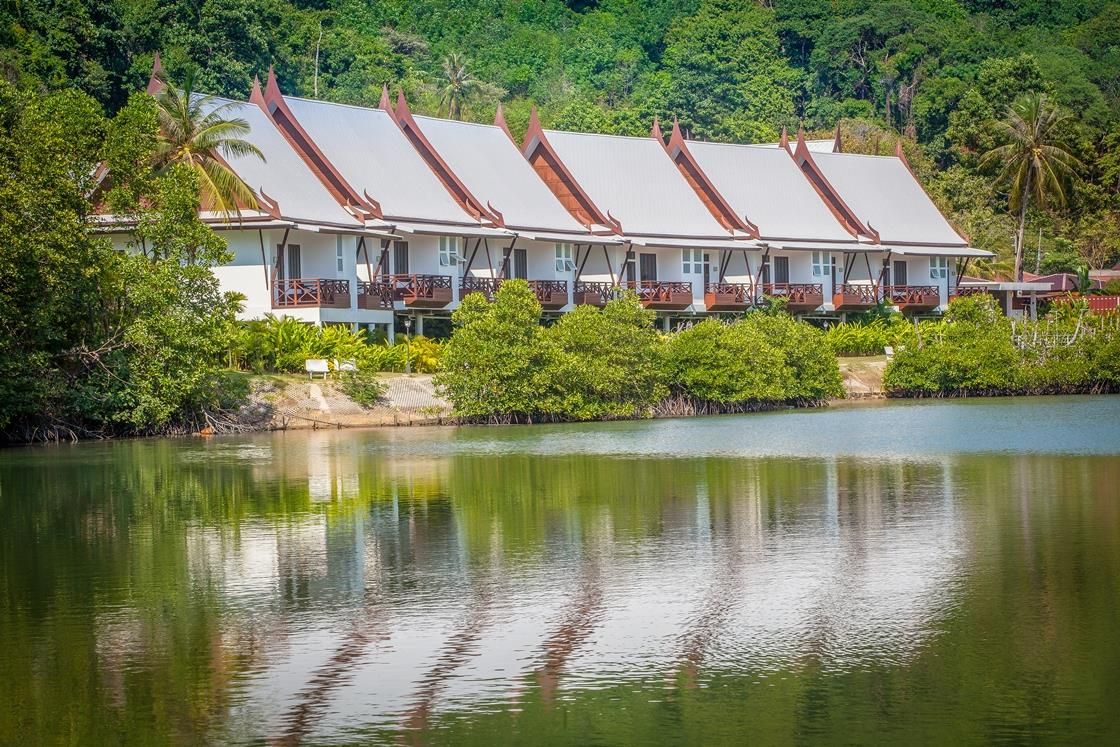 Bhu Tarn Koh Chang Resort & Spa фото 4
