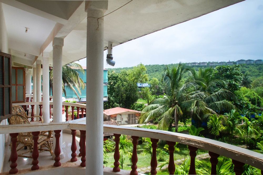 Oasis Beach Resort фото 60