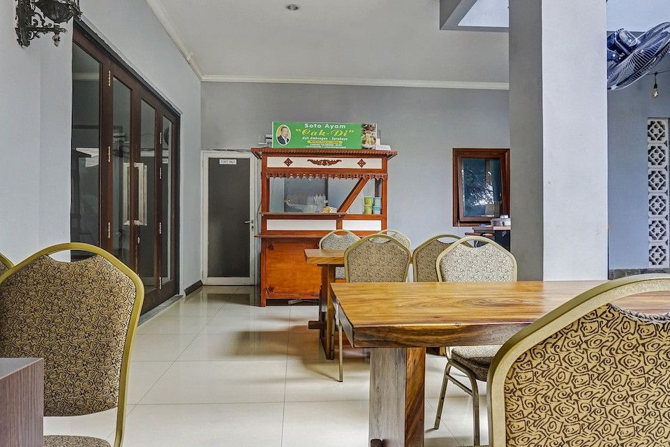 Super OYO Capital O 91140 Ayodya Kebon Jeruk фото 11