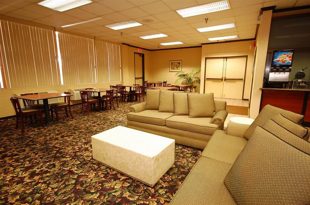 Quality Inn & Suites Los Angeles Airport - LAX фото 27