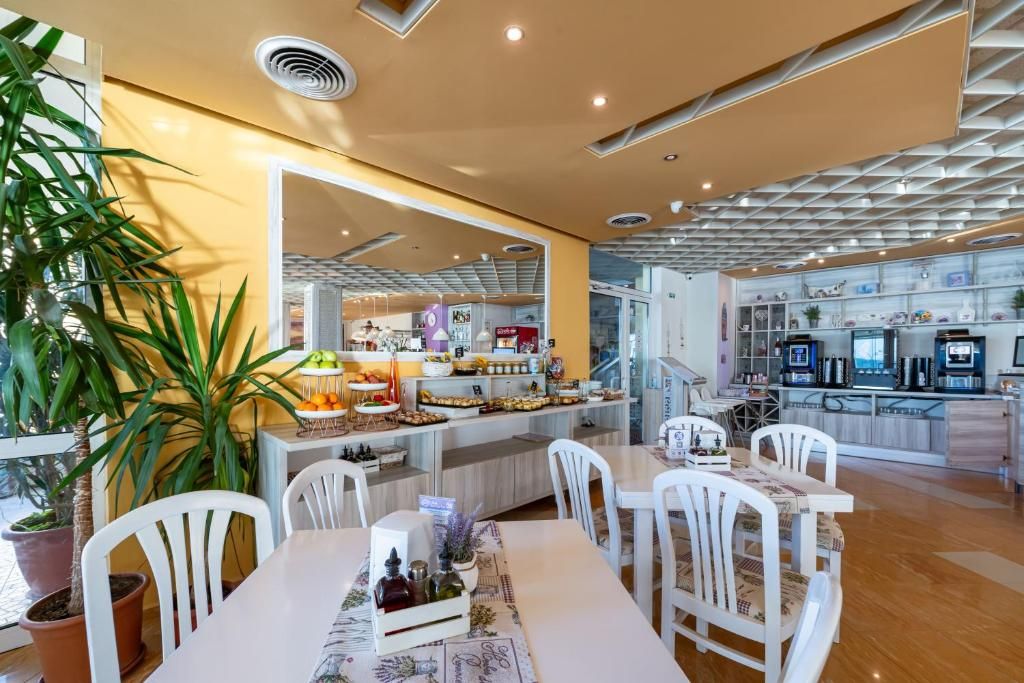Aphrodite Beach Hotel фото 20