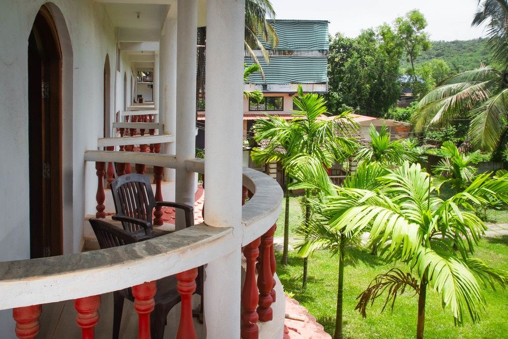 Oasis Beach Resort фото 9