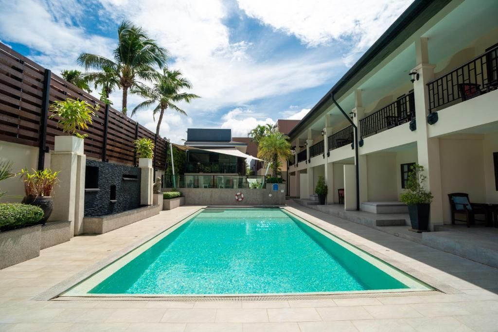 Naiya Buree Resort at Nai Harn Beach фото 22