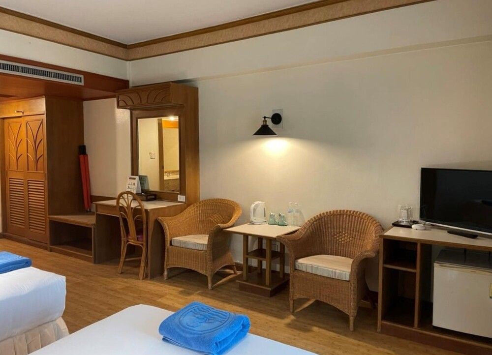 Phuket Golden Sand Inn фото 42