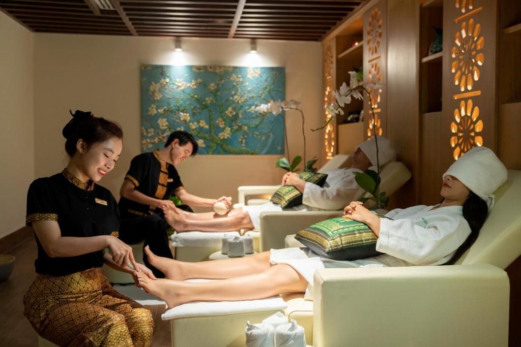 Dusit Princess Moonrise Beach Resort фото 24