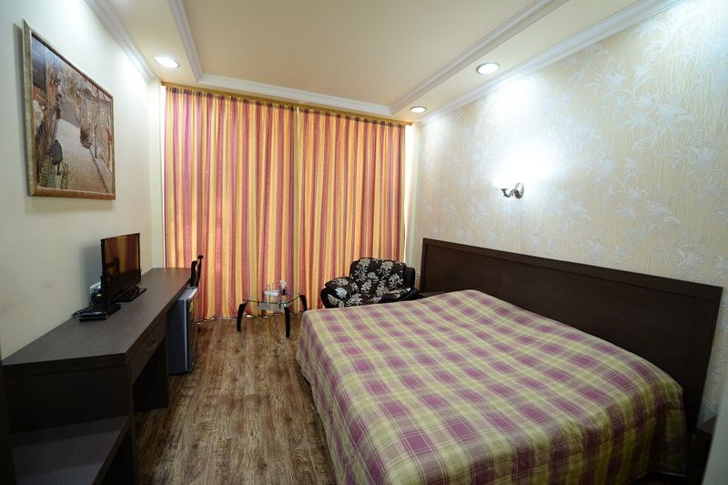 Deluxe Hotel Yerevan фото 56