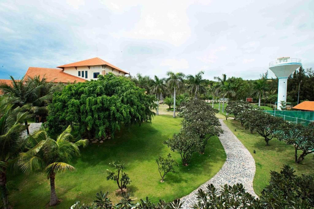 Blue Bay Mui Ne Resort & Spa фото 60