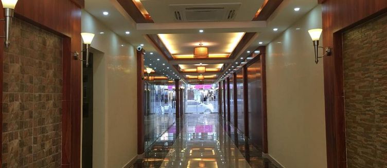 Фото отеля Royal Tulip Hotel