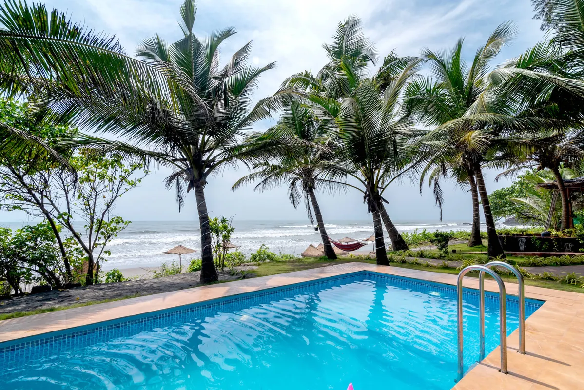 Amadi Beach Front Resort фото 7
