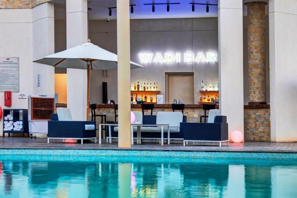 Crowne Plaza Muscat OCEC фото 33