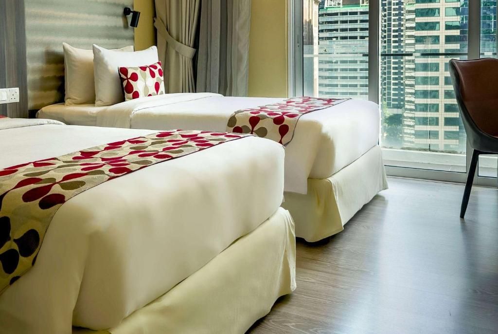 Ramada Suites by Wyndham Kuala Lumpur City Centre фото 2