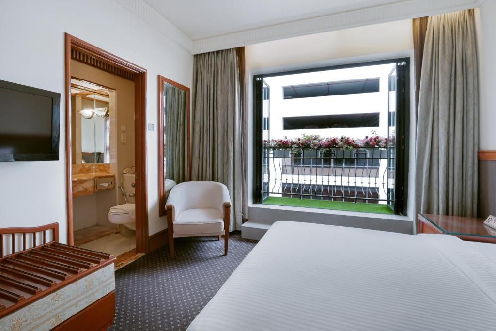 The Jesselton Hotel фото 17