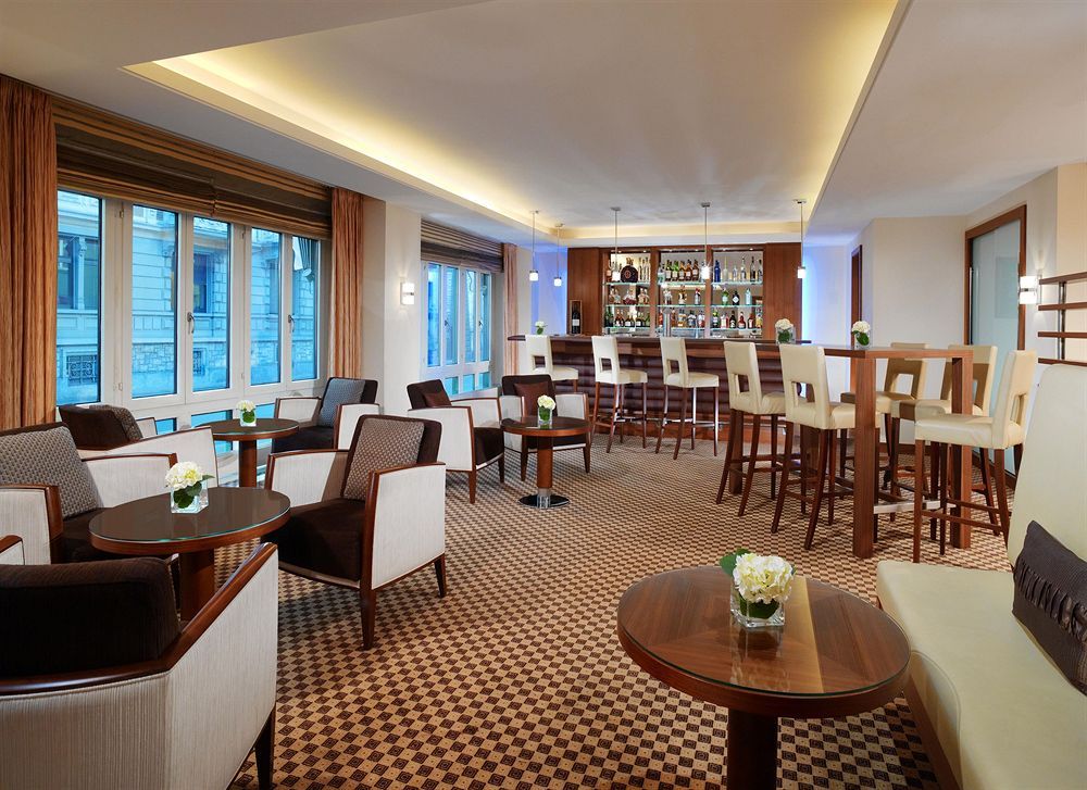 Sheraton Zürich Neues Schloss Hotel фото 29