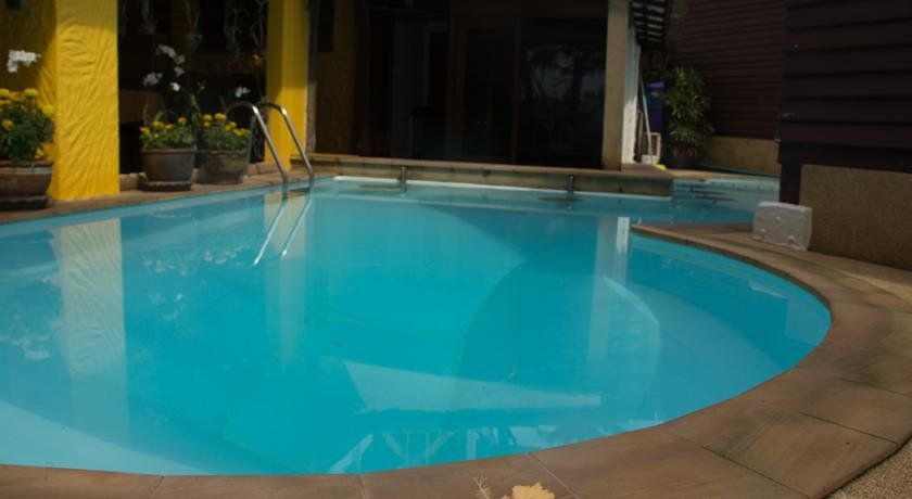 Naithon Beach Resort фото 2