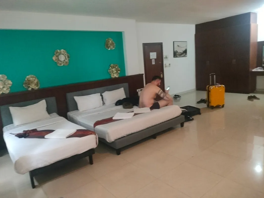 Sereneburi Patong Residence фото 8