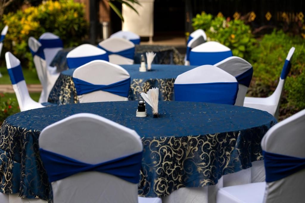 Seashell Beach Suites фото 54
