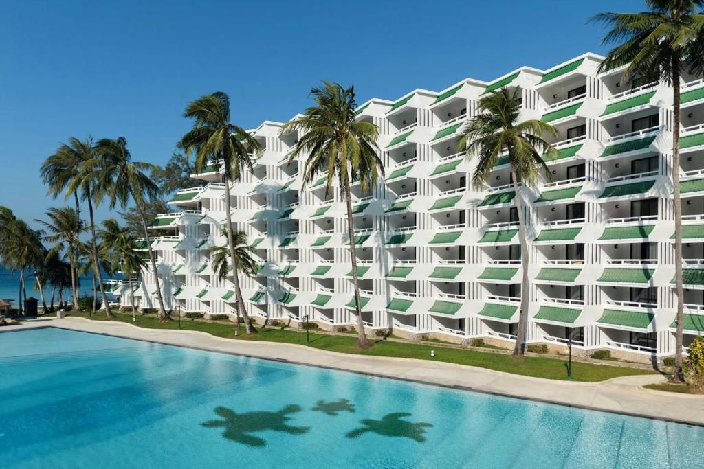 Le Meridien Phuket Beach Resort фото 127