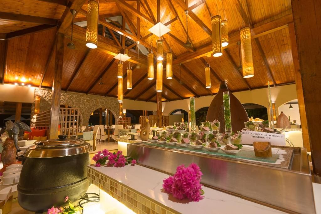 Coco De Mer & Black Parrot Suites фото 74