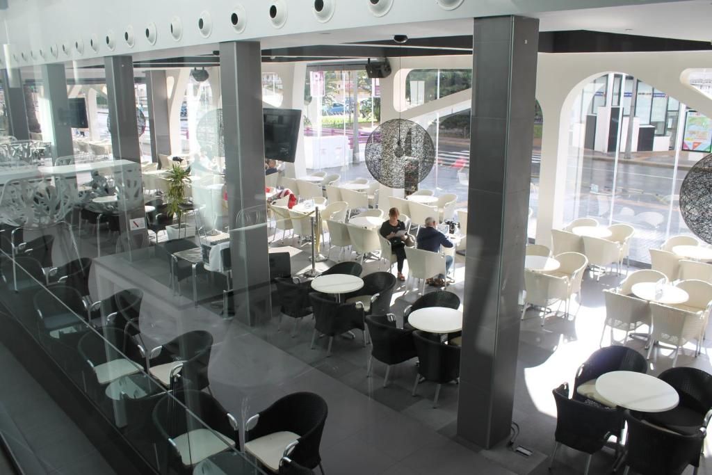 Flash Hotel Benidorm - Adults Only фото 19