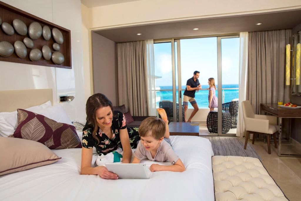 Royalton Blue Waters Montego Bay, An Autograph Collection All- Inclusive Resort фото 21